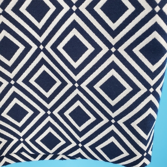 Ann Taylor navy blue and white geometric pencil skirt 12 - Picture 2 of 11